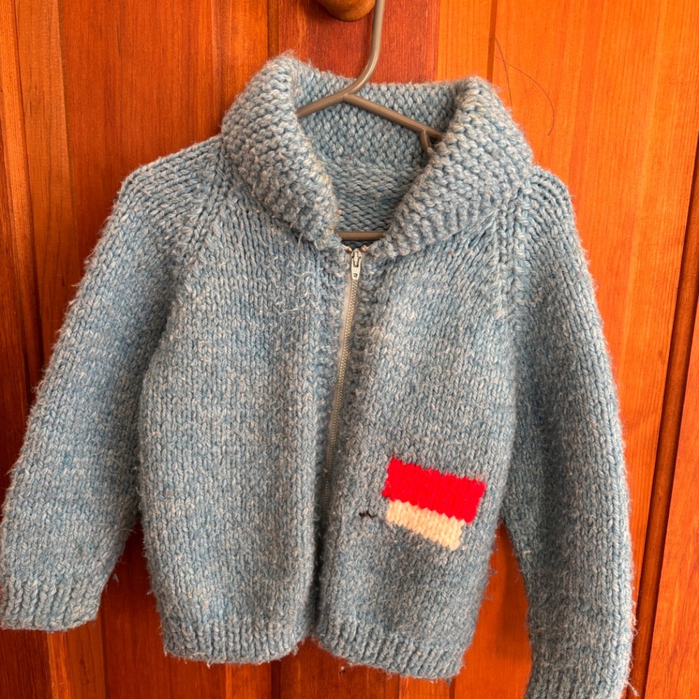 Vintage snoopy cowichan cardigan - Picture 2 of 2